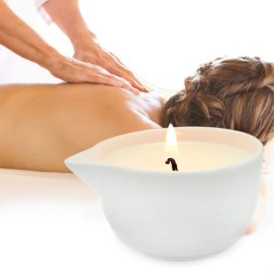 masaje con velas calientes con aromaterapia